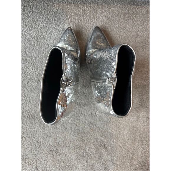 ALICE AND OLIVIA Celyn Sequined Ankle Booties In Silver, $595 Sz 9.5 - Picture 7 of 11